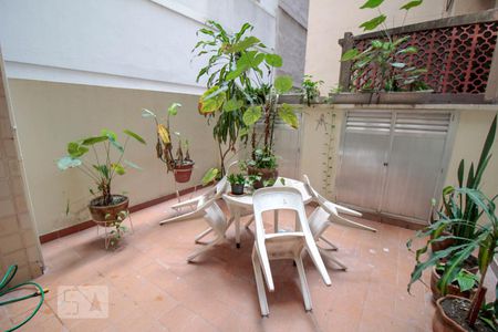 Apartamento à venda com 156m², 4 quartos e sem vaga Apartamento à venda com 156m², 4 quartos e sem vagaÁrea de Serviço