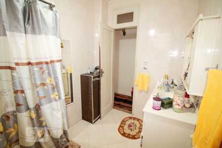 Apartamento à venda com 156m², 4 quartos e sem vaga Apartamento à venda com 156m², 4 quartos e sem vagaBanheiro
