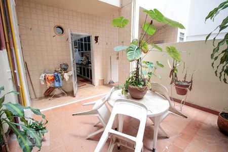 Apartamento à venda com 156m², 4 quartos e sem vaga Apartamento à venda com 156m², 4 quartos e sem vagaÁrea de Serviço