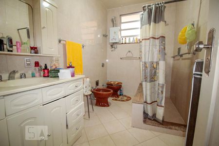 Apartamento à venda com 156m², 4 quartos e sem vaga Apartamento à venda com 156m², 4 quartos e sem vagaBanheiro