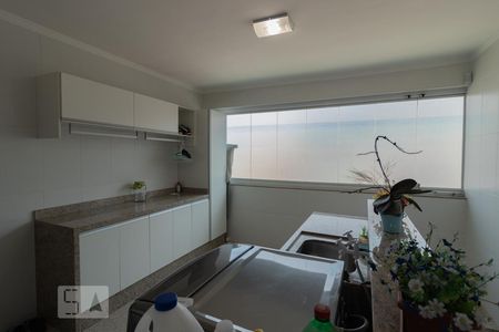 Casa à venda com 611m², 3 quartos e 4 vagasÁrea de Serviço