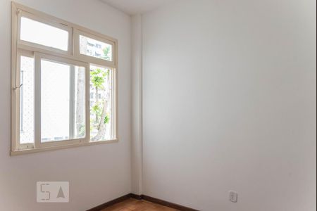 Quarto 1 de apartamento à venda com 2 quartos, 70m² em Tijuca, Rio de Janeiro