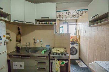 Apartamento à venda com 64m², 2 quartos e 2 vagasCozinha