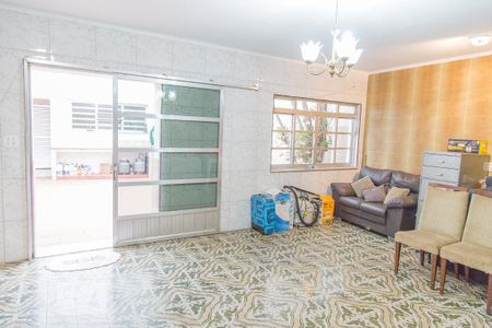 Casa para alugar com 300m², 4 quartos e 8 vagasEdícula