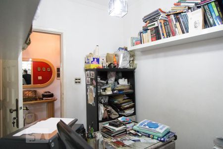 Casa para alugar com 300m², 4 quartos e 8 vagasEscritório