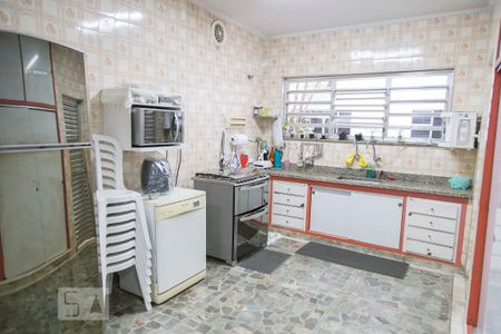 Casa para alugar com 300m², 4 quartos e 8 vagasCozinha