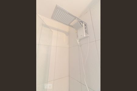 Chuveiro de kitnet/studio para alugar com 1 quarto, 28m² em Copacabana, Rio de Janeiro