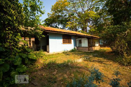 Casa à venda com 140m², 2 quartos e 20 vagasFacada