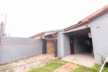 Casa à venda com 150m², 4 quartos e 2 vagas Casa à venda com 150m², 4 quartos e 2 vagasFachada