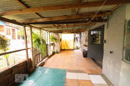 Casa à venda com 150m², 4 quartos e 2 vagas Casa à venda com 150m², 4 quartos e 2 vagasVaranda