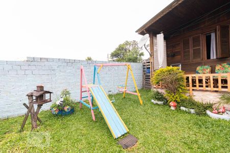 Casa à venda com 150m², 4 quartos e 2 vagas Casa à venda com 150m², 4 quartos e 2 vagasPlayground