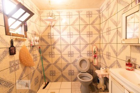 Casa à venda com 150m², 4 quartos e 2 vagas Casa à venda com 150m², 4 quartos e 2 vagasBanheiro