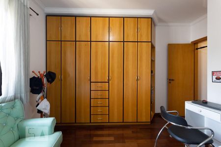 Casa à venda com 226m², 3 quartos e 3 vagasQuarto 2