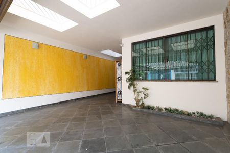 Casa à venda com 226m², 3 quartos e 3 vagasGaragem