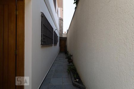 Casa à venda com 226m², 3 quartos e 3 vagasCorredor