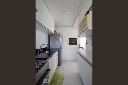 Apartamento à venda com 47m², 1 quarto e 1 vaga Apartamento à venda com 47m², 1 quarto e 1 vagaCozinha e Área de Serviço