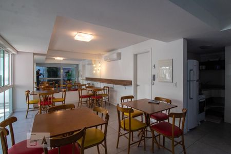 Apartamento à venda com 47m², 1 quarto e 1 vaga Apartamento à venda com 47m², 1 quarto e 1 vagaÁrea comum - Salão de festas