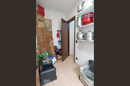 Casa de condomínio à venda com 420m², 4 quartos e 4 vagasQuarto de serviço