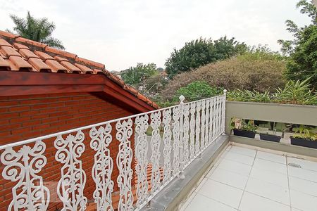 Casa de condomínio à venda com 420m², 4 quartos e 4 vagasVaranda da suíte 4