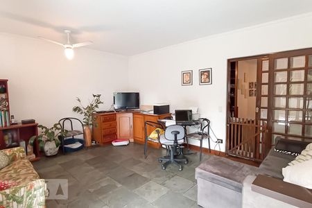 Casa de condomínio à venda com 420m², 4 quartos e 4 vagasSala (andar superior)