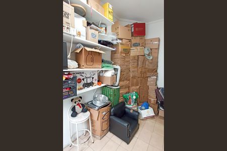 Casa de condomínio à venda com 420m², 4 quartos e 4 vagasQuarto de serviço