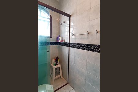 Casa de condomínio à venda com 420m², 4 quartos e 4 vagasBanheiro da suíte 2