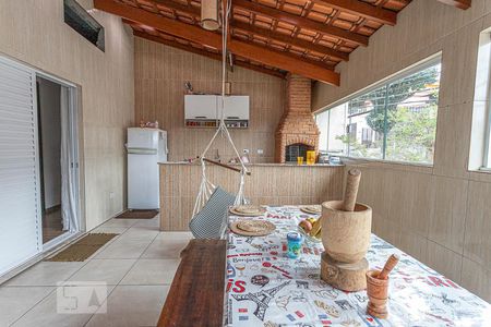 Casa à venda com 356m², 5 quartos e 4 vagas Casa à venda com 356m², 5 quartos e 4 vagasCozinha 2