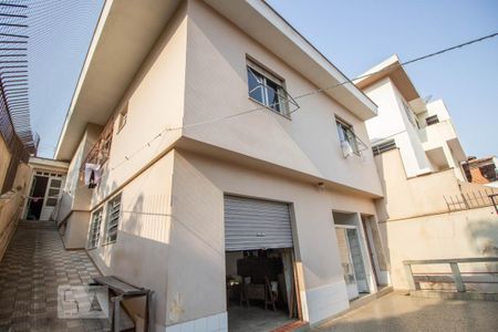 Casa à venda com 172m², 3 quartos e 2 vagas Casa à venda com 172m², 3 quartos e 2 vagasFachada Interna