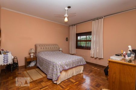 Casa para alugar com 380m², 3 quartos e 3 vagas Casa para alugar com 380m², 3 quartos e 3 vagasQuarto 3 - Suíte