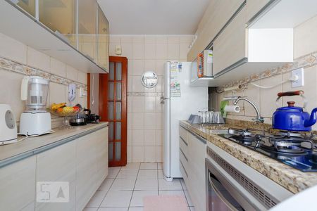Apartamento à venda com 70m², 2 quartos e 1 vaga Apartamento à venda com 70m², 2 quartos e 1 vagaCozinha e Área de Serviço