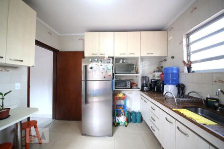 Casa à venda com 180m², 3 quartos e 2 vagasCozinha