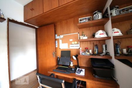 Casa à venda com 180m², 3 quartos e 2 vagasQuarto 2