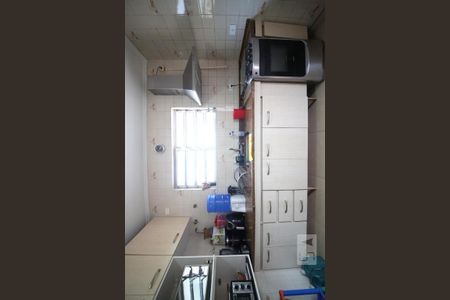 Casa à venda com 180m², 3 quartos e 2 vagasCozinha