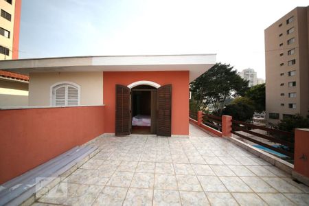 Casa à venda com 180m², 3 quartos e 2 vagasTerraço