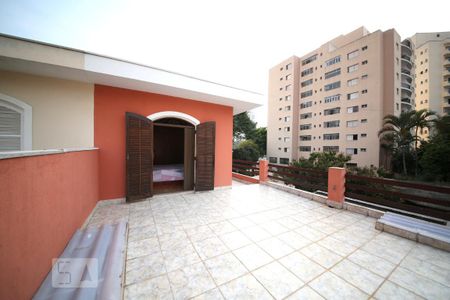 Casa à venda com 180m², 3 quartos e 2 vagasTerraço