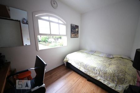 Casa à venda com 180m², 3 quartos e 2 vagas Casa à venda com 180m², 3 quartos e 2 vagasQuarto 2