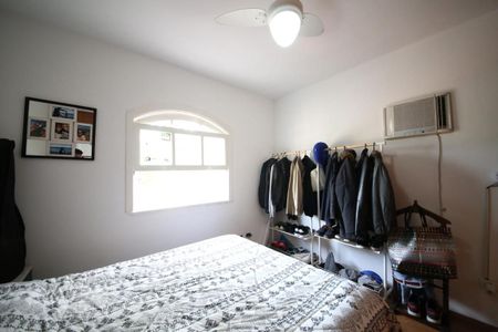 Casa à venda com 180m², 3 quartos e 2 vagasQuarto 1