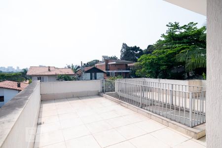 Casa à venda com 600m², 4 quartos e 7 vagasVaranda Quartos 1 e 2
