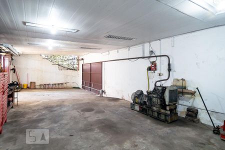 Casa à venda com 600m², 4 quartos e 7 vagasGaragem Lateral