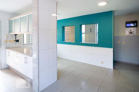 Casa à venda com 600m², 4 quartos e 7 vagasCozinha