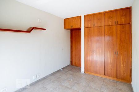 Casa à venda com 600m², 4 quartos e 7 vagasQuarto 2