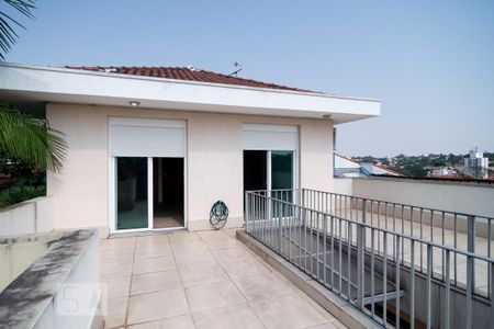 Casa à venda com 600m², 4 quartos e 7 vagasVaranda Quartos 1 e 2