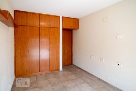 Casa à venda com 600m², 4 quartos e 7 vagasQuarto 1