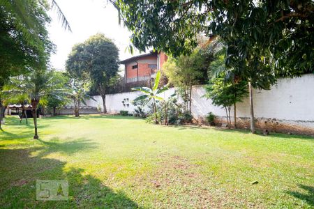 Casa à venda com 600m², 4 quartos e 7 vagasÁrea Verde