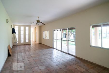 Casa à venda com 600m², 4 quartos e 7 vagasSala de Festas