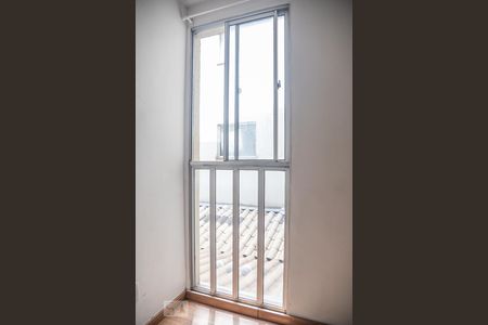 Sala - janela de apartamento para alugar com 2 quartos, 48m² em Industrial Santa Rita, Contagem