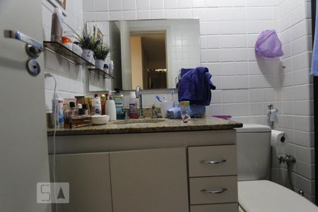 Apartamento à venda com 144m², 3 quartos e 1 vagaBanheiro da Suíte
