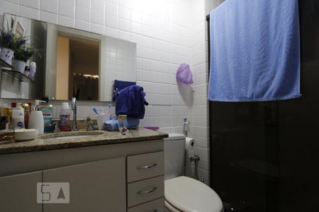 Apartamento à venda com 144m², 3 quartos e 1 vagaBanheiro da Suíte