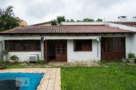 Casa à venda com 220m², 3 quartos e 3 vagasEdícula