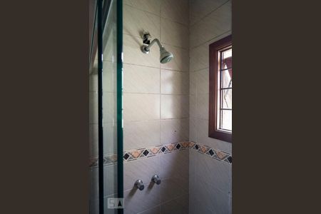 Casa à venda com 220m², 3 quartos e 3 vagasBanheiro da Suíte 1